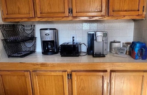 Duarte House | Peaceful Little Gem: 4-bedrooms in Duarte Near City of Hope