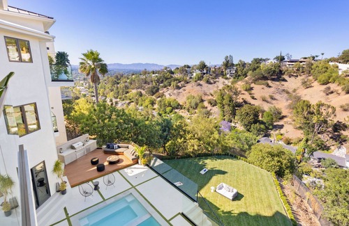Studio City House | peaceful luxury retreat☁️pool+view+yard+musicstudio+gym☁️not your average rental