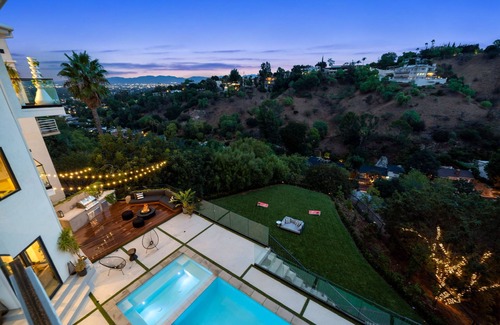 Studio City House | peaceful luxury retreat☁️pool+view+yard+musicstudio+gym☁️not your average rental