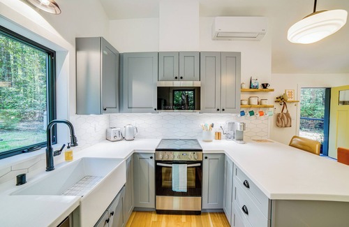Mendocino Cottage | Peaceful Mendocino Cottage Surrounded By Redwoods