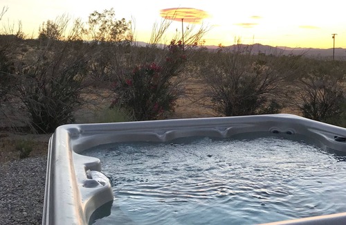 Panorama Heights House | Peaceful mid-century house under the boulders near Joshua Tree National Park