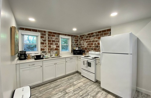 Old Towne House | Peaceful Mountain Retreat 15 minutes from Downtown Chattanooga.