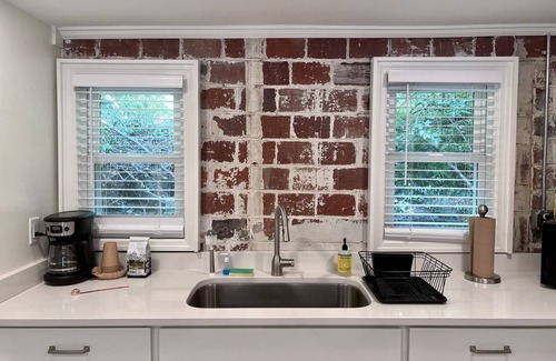 Old Towne House | Peaceful Mountain Retreat 15 minutes from Downtown Chattanooga.