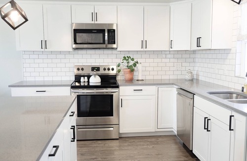 Richland House | Peaceful park-like Getaway- NO cleaning fee!