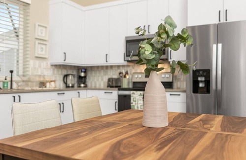 Old Town North Apartment | Peaceful Patio & King Comfort 1mi to Old Town
