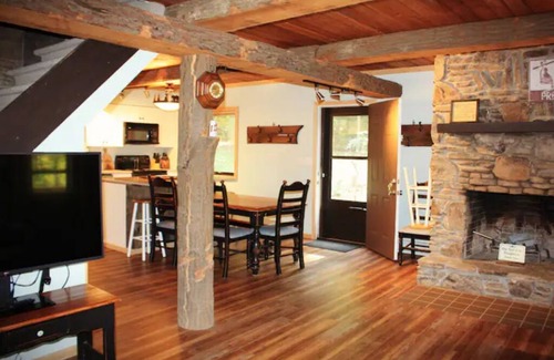 Champion Cabin | Peaceful private cabin for relaxing!