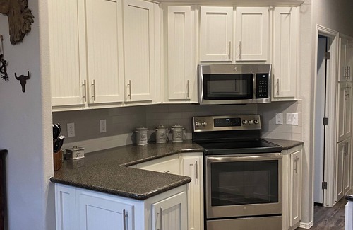 Show Low Cabin | PEACEFUL, QUITE, COMFORTABLE UNIQUE GET AWAY FROM THE HEAT!