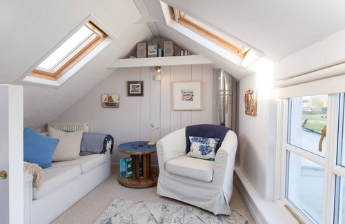 The Lizard Cottage | Peaceful retreat with sea views.