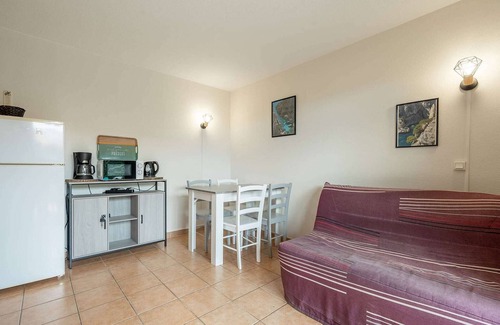 Agde Apartment | Peaceful Retreat with Pool