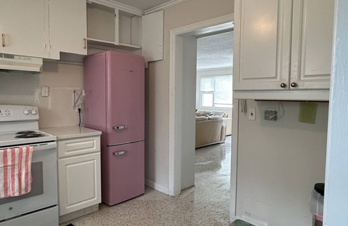 Whitfield House | 🌴 Peaceful Sarasota Home with Patio, 2BR, 2BA Near Lido Beach & Downtown