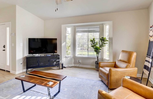 Shasta House | Peaceful Shasta-Redding Retreat 3 Mi to Lake!