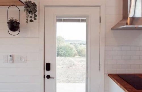 Thurber Cabin | Peaceful Tiny Home on Hilltop with Gorgeous Sunsets & Scenic Views