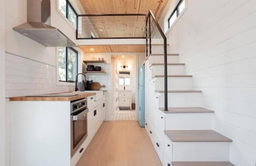 Thurber Cabin | Peaceful Tiny Home on Hilltop with Gorgeous Sunsets & Scenic Views