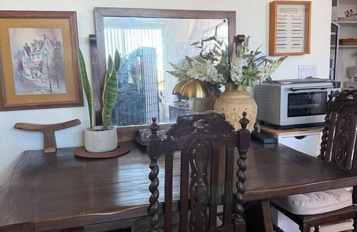Leimert Park Apartment | Peaceful Upstairs Oasis