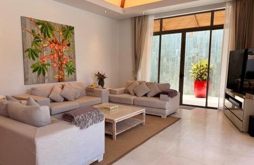 Thep Kasattri Villa | Peaceful villa in the heart of the Anchan Tropicana project