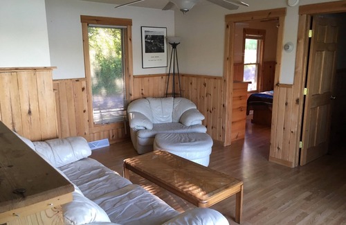 Houghton Cabin | Peaceful Water Front Property
