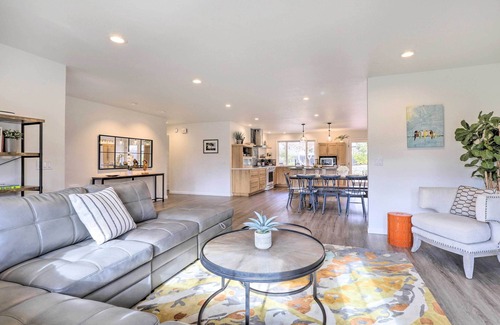 Santa Rosa House | Peaceful Windsor Retreat w/Private Hot Tub!