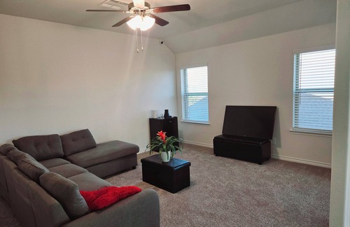 Lincoln Park House | Peaceful, Zen and Private Escape in Aubreynn