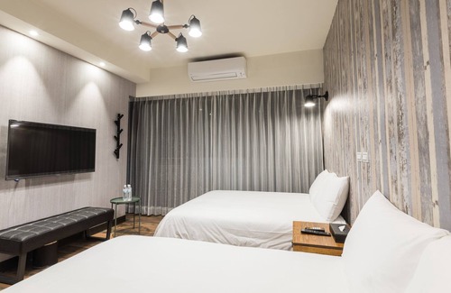 Taitung House | Peach Blossom