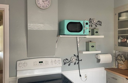 Mc Gill House | Peach Place