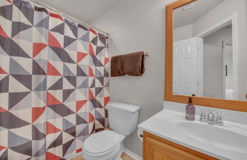 McKinney House | Peachy House,BBQ & Games,Free Wifi,Spacious