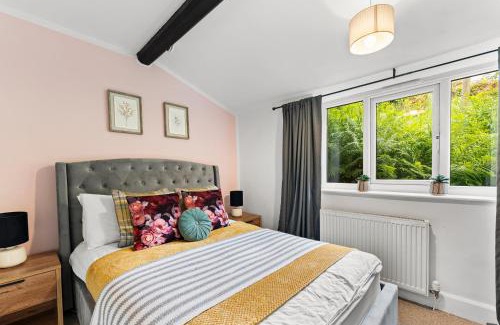 Winster Villa | Peak District Break in Cottage with Great Views