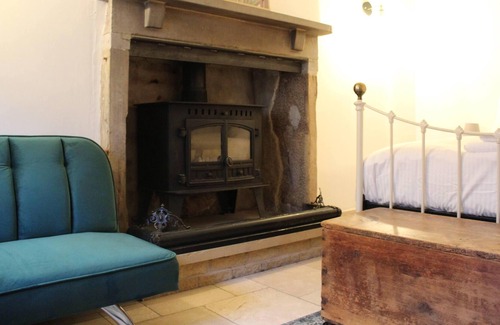 Tideswell House | Peaks, Tideswell. Luxury Dog friendly Cottage