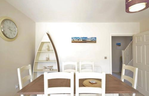 Worthing House | Pebble House (Goring-by-Sea)