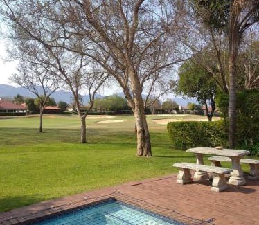 Hartbeespoort House | Pecanwood Haven Hartbeesport Dam