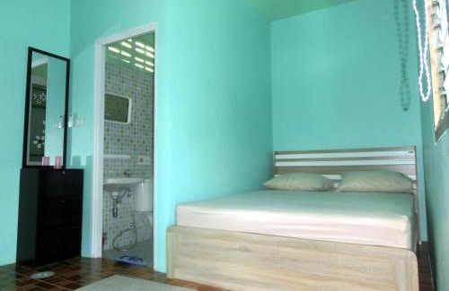 Talat Yai Apartment | Pek House