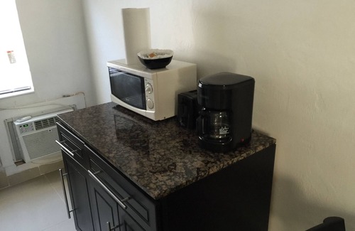 Pompano Beach Hotel | Pelican By The Sea