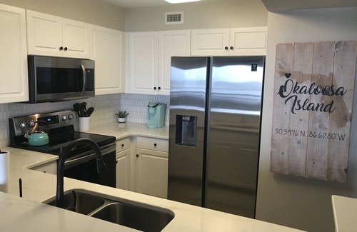 Fort Walton Beach Condo | Pelican Isle 109,Beachfront,Direct water view, FREE Beach Service!