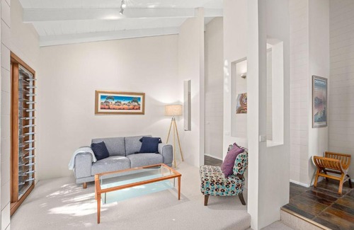 Sawtell House | Pelican Point