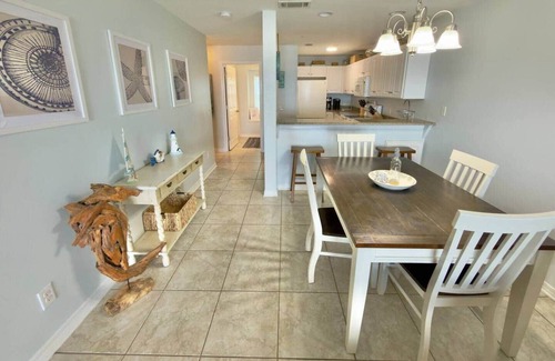 Ono Island House | Pelican's Perch: Kayaks, Views & More!