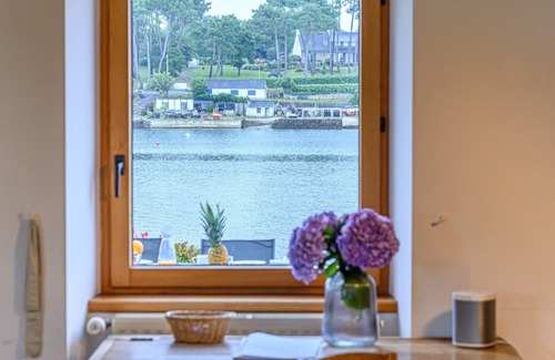 La Trinite-sur-Mer House | Pen Er Hoët by Interhome