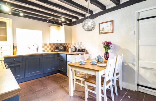 Mawddwy Cottage | PEN Y BONT, pet friendly, character holiday cottage in Mallwyd