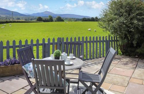 Pentir House | Pencefn Cottage