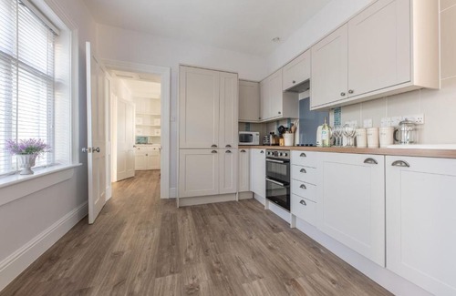 Ventnor House | Penda Cottage