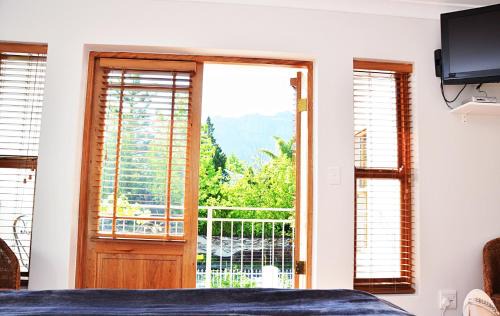 Stellenbosch Bed & Breakfast | Penelope's Stellenbosch