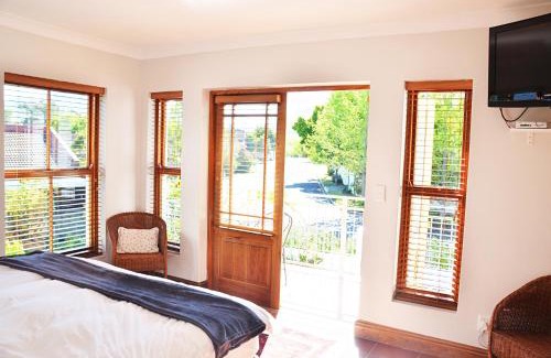 Stellenbosch Bed & Breakfast | Penelope's Stellenbosch