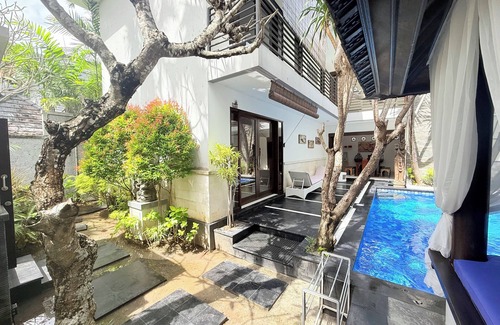 Laksmana Villa | PENELOPY VILLA 1 NEAR EAT STREET OBEROI.