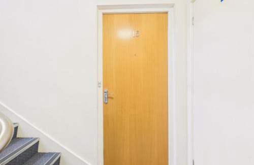 Mabe Apartment | Penryn Quayside Apartment – 1-bed, Fully Equiped Waterside base