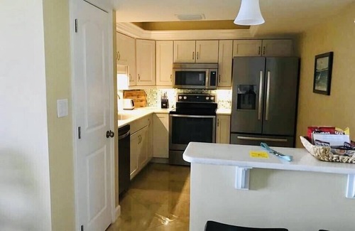 Pensacola Beach Condo | Pensacola Beach 🇺🇸 Beautiful Balcony Sunsets🌅 Gulf Front☀️ Regency Towers ❤️Couples