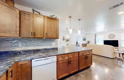 Northeast Pensacola House | Pensacola Coastal Retreat Near UWF Family-friendly, Pensacola Coastal Retreat near UWF Family-friend