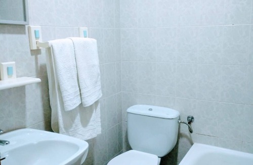 Seron House | Pensión Cuadrado