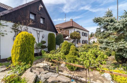 Vetrni House | Pension a restaurace Regina