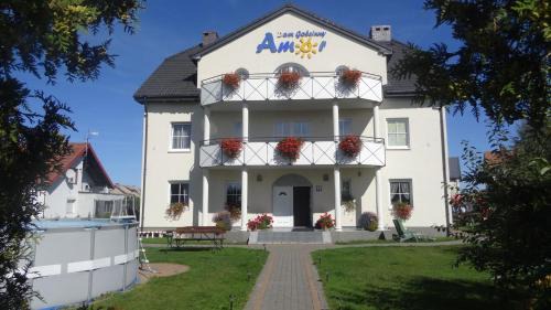 Mielno House | Pensjonat Amor