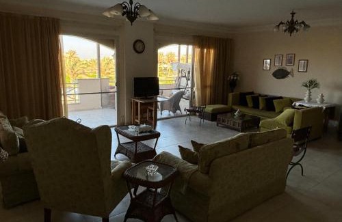 Ad-Dab'ah House | Penthouse in La Vista Bay