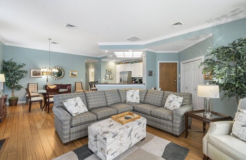 Harbor Springs Condo | Penthouse #10 Overlooking Harbor Point & Downtown - Covered Parking, Elevator