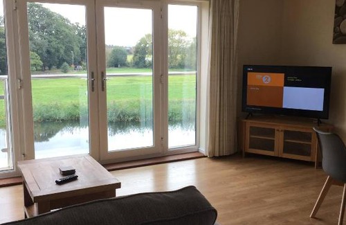 St Neots Apartment | Penthouse Apartment On The River - 65 Skipper Way